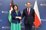 Minister Shahin Meets Poland’s Foreign Minister to Discuss Developments and Strengthen Bilateral Relations