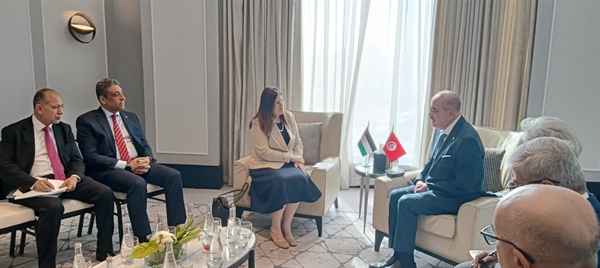 الوزيرة شاهين تبحث مع نظيرها التونسي تعزيز الدعم لفلسطين على هامش اجتماع وزراء خارجية الدول العربية الأعضاء في اللجنة الوزارية العربية المكلفة بالتحرك الدولي لمواجهة السياسات والإجراءات الإسرائيلية
