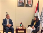 وزيرة الخارجية والمغتربين تلتقي وفداً من بلدية الخليل وتؤكد أولوية قضية الخليل على أجندة الوزارة