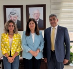 الوزيرة شاهين تلتقي رئيسة مؤسسة المخرور للتنمية المجتمعية