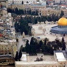 الخارجية والمغتربين// الإحتلال يواصل استهداف الأقصى بعد مرور 50 عاماً على محاولة حرقه