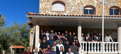 السفير الحسيني يلتقي أبناء الجالية الفلسطينية في مدريد ويؤكد تعزيز التواصل وتكامل الجهود الوطنية