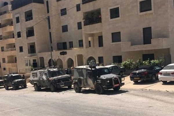 الخارجية والمغتربين//  تُحذر من خطورة الصمت الدولي على إستباحة  الإحتلال للمناطق الفلسطينية