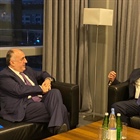 الوزير د. المالكي يلتقي نظيره الاذربيجاني