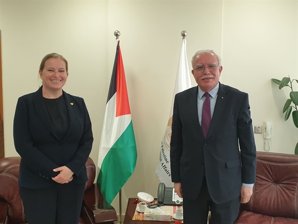 المالكي يتسلم أوراق اعتماد مكتب تمثيل مملكة النرويج لدى دولة فلسطين الجديد