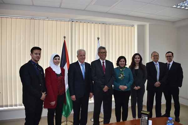 During his meeting with the Indonesian ambassador, Ambassador Deek praises Indonesian positions of courage and support for the Palestinian cause