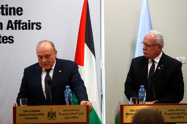 الوزير د.المالكي يطالب الاتحاد الاوروبي بتحمل مسؤولياته والضغط على اسرائيل لوقف قرصنتها للاموال الفلسطينيه