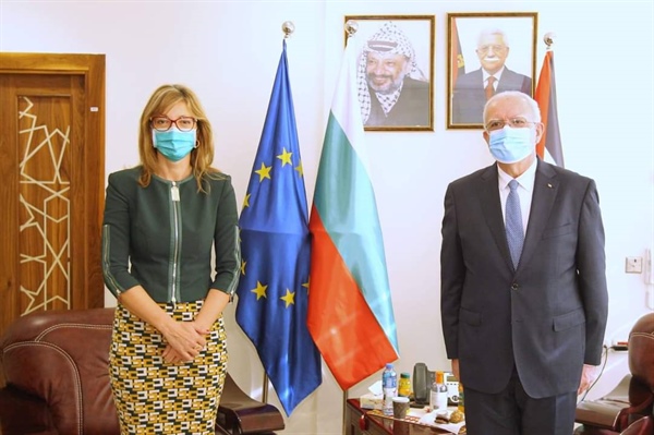 الوزير د. المالكي يلتقي نظيرته البلغارية