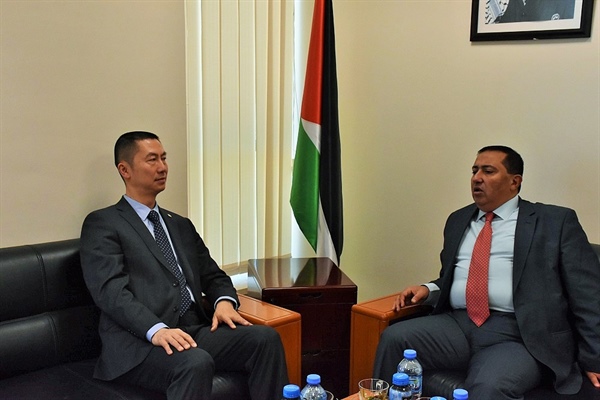 Ambassador Shamieh meets with the Chinese ambassador in the State of Palestine