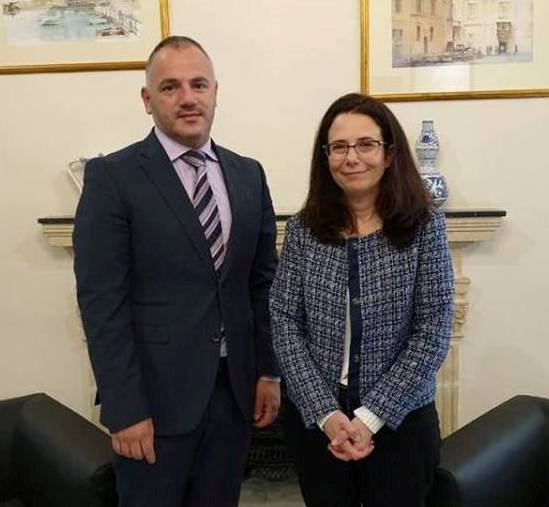 السفير حنانيا يلتقي وكيل وزير خارجية مالطا