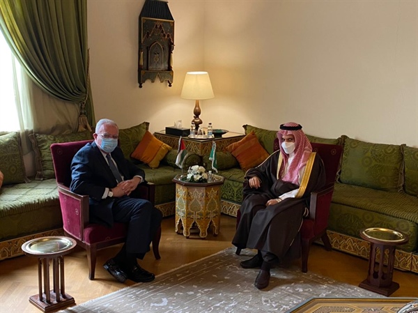 الوزير د. المالكي يبحث مع وزير الخارجية السعودي آخر المستجدات الفلسطينية