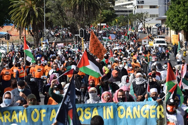 مسيرات حاشدة تجوب شوارع جنوب افريقيا تضامنا مع فلسطين
