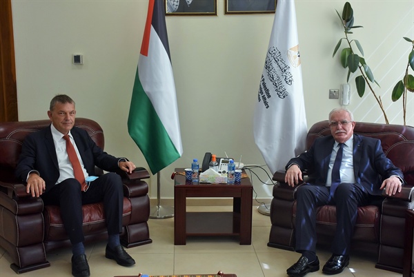 المالكي يلتقي مفوض عام وكالة غوث وتشغيل اللاجئين الفلسطينيين في الشرق الأدنى (الأونروا)