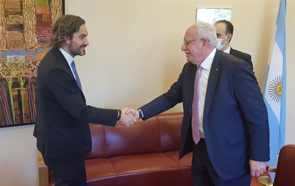 وزير الخارجية والمغتربين د. رياض المالكي يلتقي وزير خارجية الارجنتين.