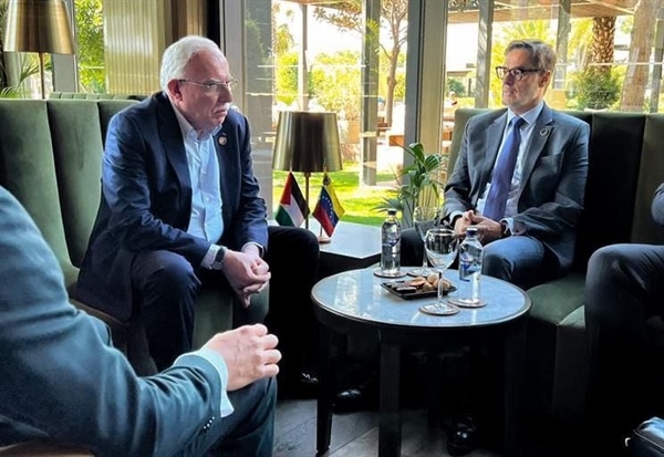 المالكي يطلع نظيره الفنزويلي على اخر المستجدات السياسية