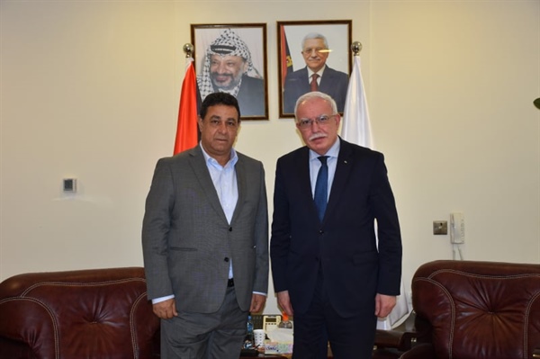 الوزير د.المالكي يستقبل رئيس اتحاد الجاليات الفلسطينية في أوروبا