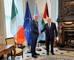 الوزير د.رياض المالكي يلتقي وزير الخارجية الايرلندي سايمون كوفيني