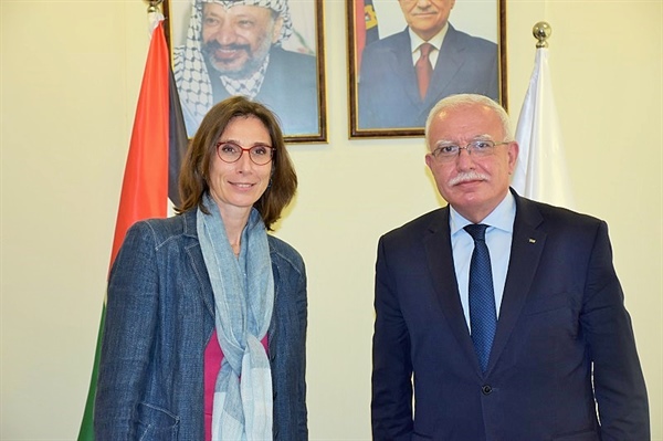 المالكي يجتمع مع وفد أوروبي متعدد ترأسه ممثلة لوكسمبرج في اللجنة السياسة والأمنية للاتحاد الأوروبي