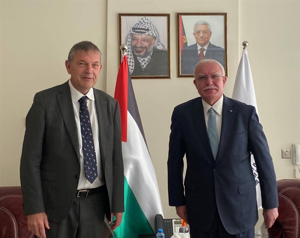 المالكي يلتقي مفوض عام وكالة غوث وتشغيل اللاجئين الفلسطينيين في الشرق الأدنى (الأونروا)
