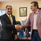 السفير المذبوح يلتقي رئيس اتحاد نقابات العمال البلغار
