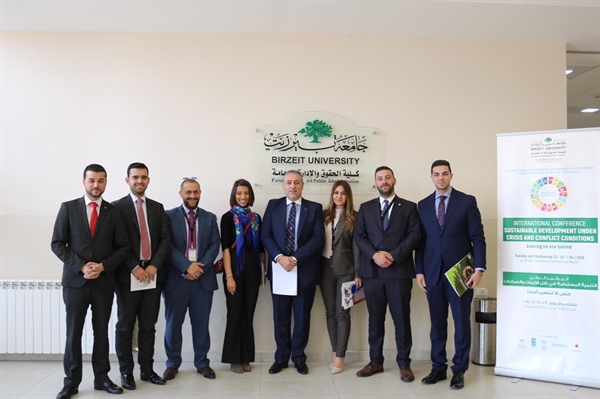 وزارة الخارجية والمغتربين: الوكالة الفلسطينية للتعاون الدولي تشارك في مؤتمر “التنمية المستدامة في ظل الأزمات والصراعات” بتنظيم من جامعة بيرزيت وتعرض ورقة بحثية.