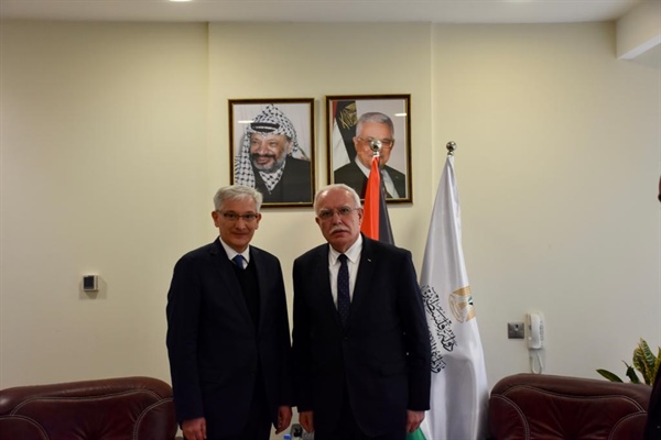 تركيا تشكر فلسطين على جهودها في دعمهم لمواجهة أثار الزلزال