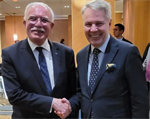 المالكي يصل جنيف ويجتمع بنظيره وزير خارجية فنلندا