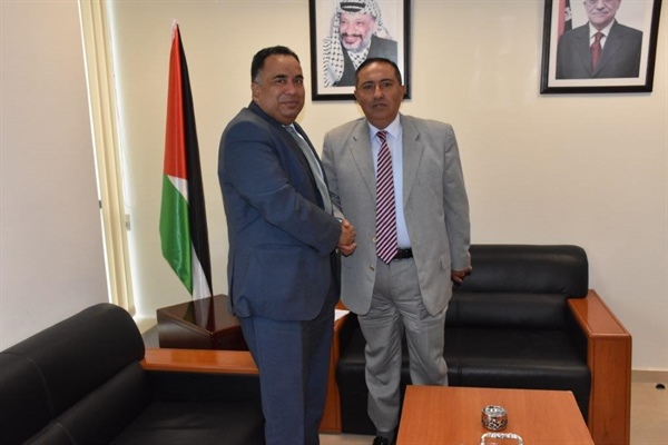 وزارة الخارجية والمغتربين : السفير شامية يستقبل ممثل جمهورية الهند لدى دولة فلسطين