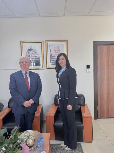 وكيل وزارة الخارجية والمغتربين  تطلع مبعوث الاتحاد الأوروبي الخاص لحقوق الإنسان على الانتهاكات الإسرائيلية الجسيمة لحقوق الشعب الفلسطيني