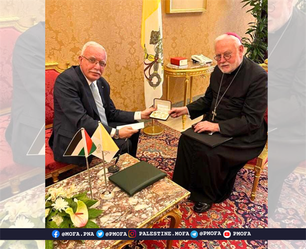 المالكي يطلع وزير خارجية الكرسي الرسولي على آخر التطورات في فلسطين