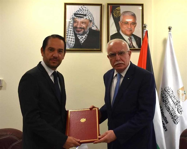 الوزير المالكي يطالب فرنسا بالضغط على إسرائيل لوقف عدوانها والسماح بدخول الاحتياجات الأساسية الى قطاع غزة