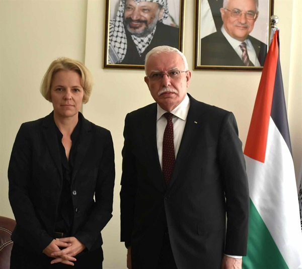 الوزير المالكي يطالب سويسرا بالضغط على إسرائيل لوقف عدوانها على قطاع غزة